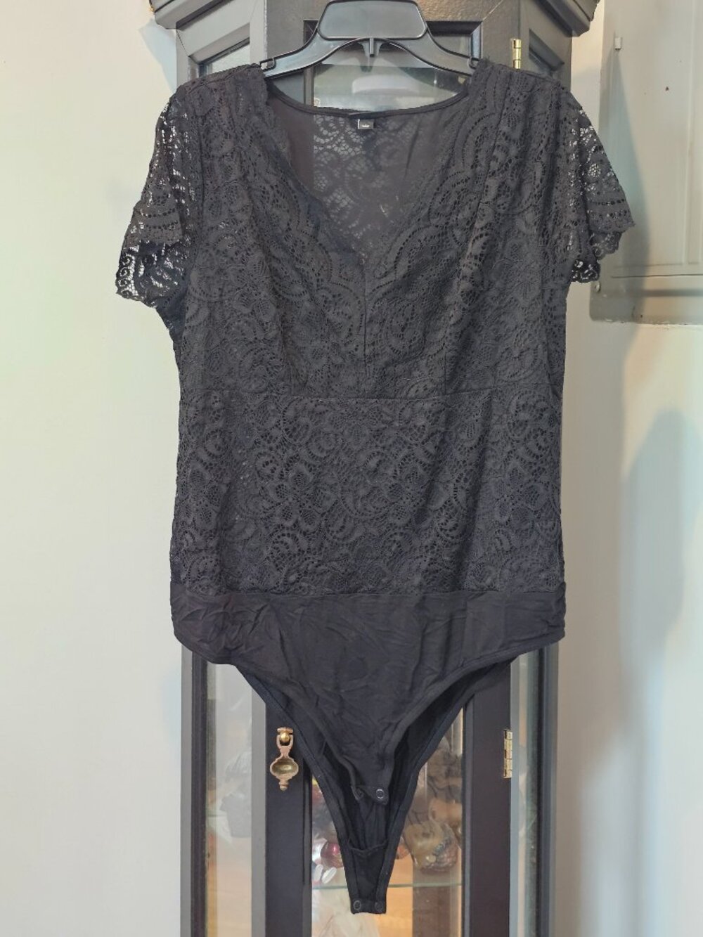 Torrid Shot Sleeve V-neck Lace Bodysuit - Picture 3 of 8